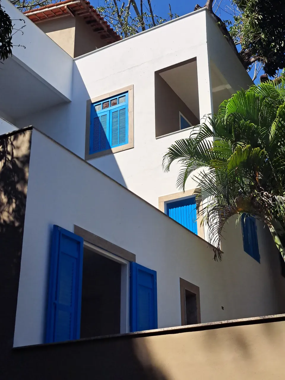 Unfurnished house with 5 bedrooms and closed kitchen — photo 3