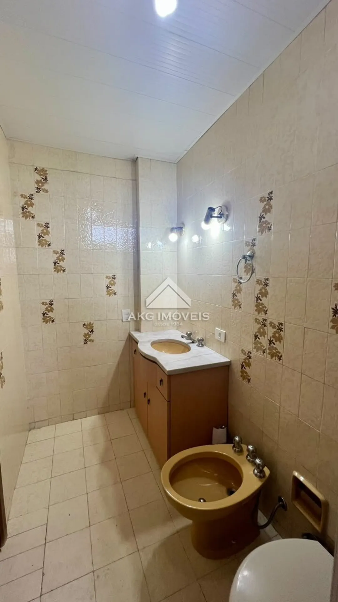 3-bedroom apartment with a home office in Curitiba — photo 26
