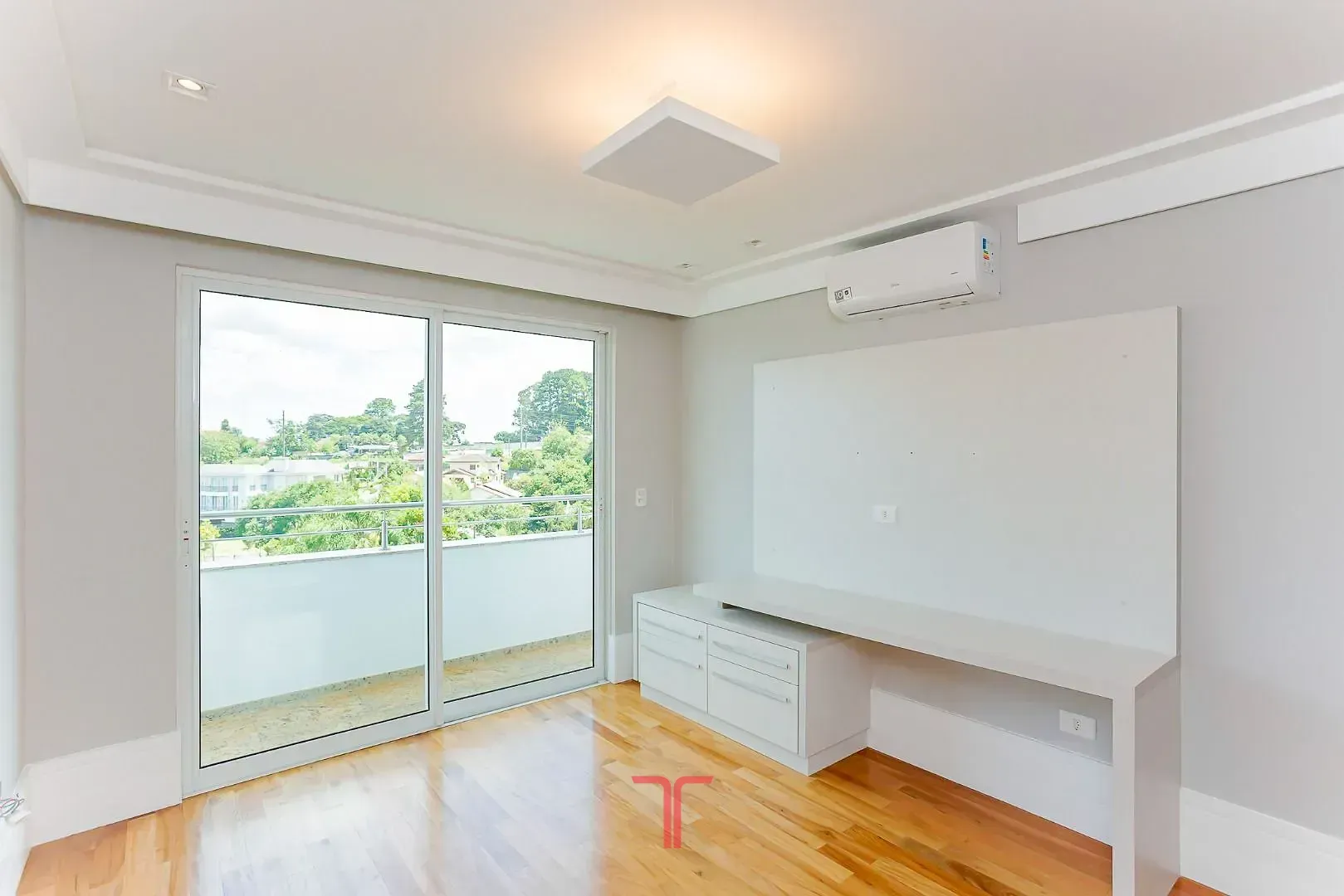 Дом 550 м² с 5 спальнями и приватным садом — photo 155