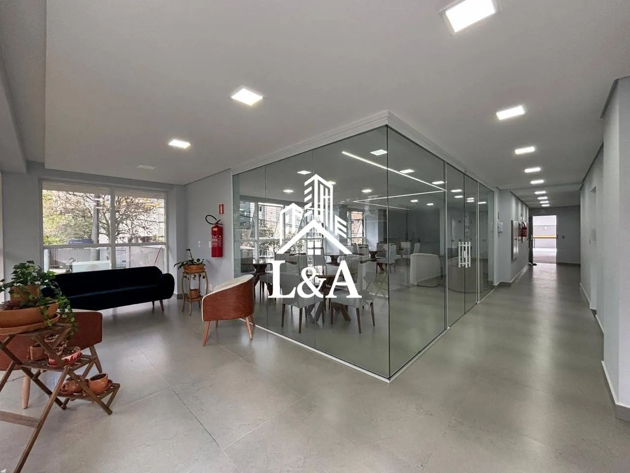 2-bedroom apartment in a building with a coworking space — photo 16