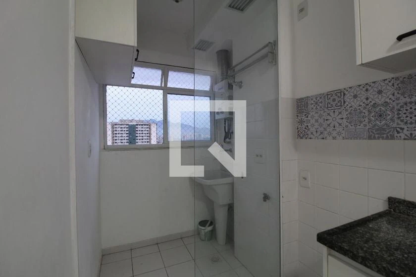 Glass-enclosed balcony in a 2-bedroom apartment, 62 m² — photo 10
