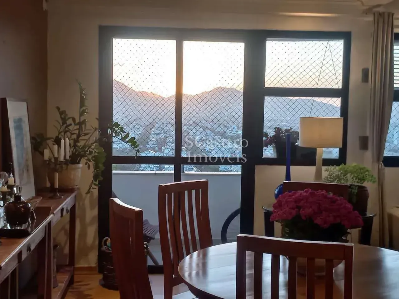 Furnished apartment with 3 bedrooms and 3 bathrooms — photo 18