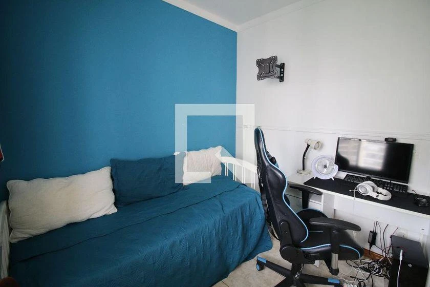 3-bedroom rental apartment with an enclosed balcony — photo 10