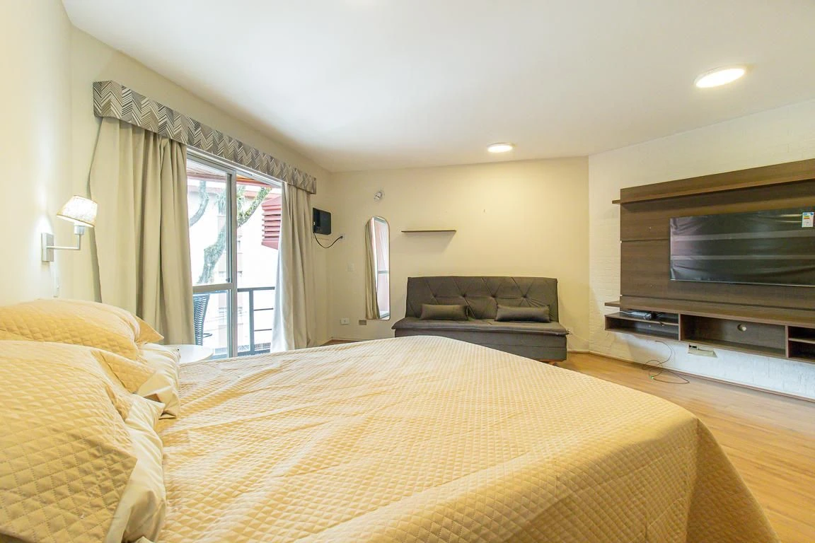 Furnished studio in a building with a gym — photo 15