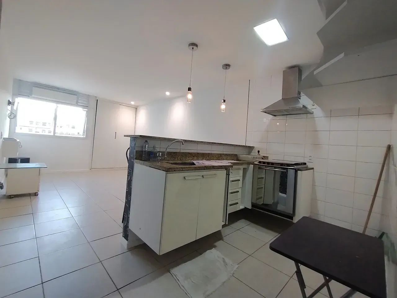 1-bedroom apartment with open-plan gas kitchen — photo 11