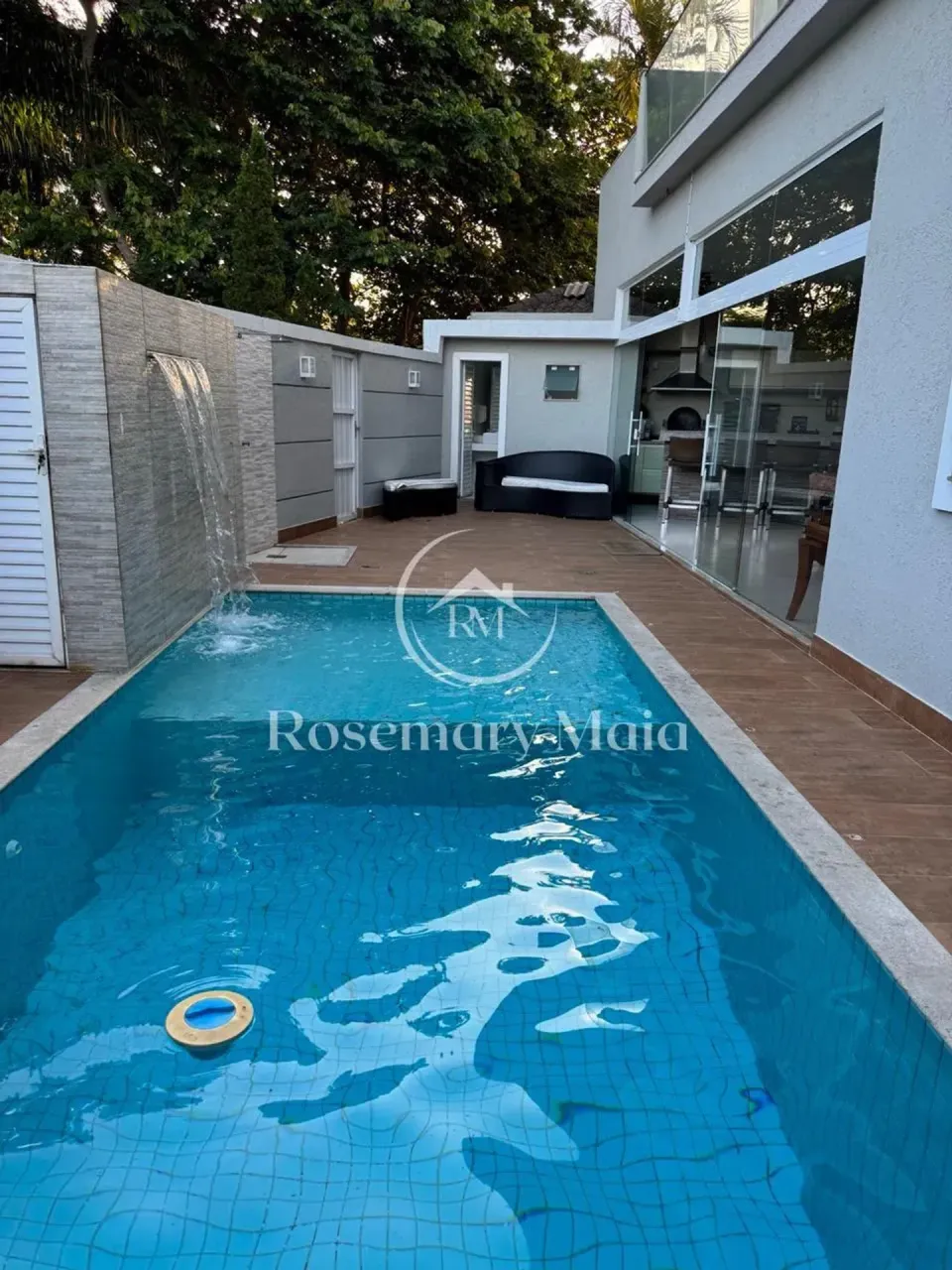 Furnished house with 4 bedrooms and 5 bathrooms — photo 7