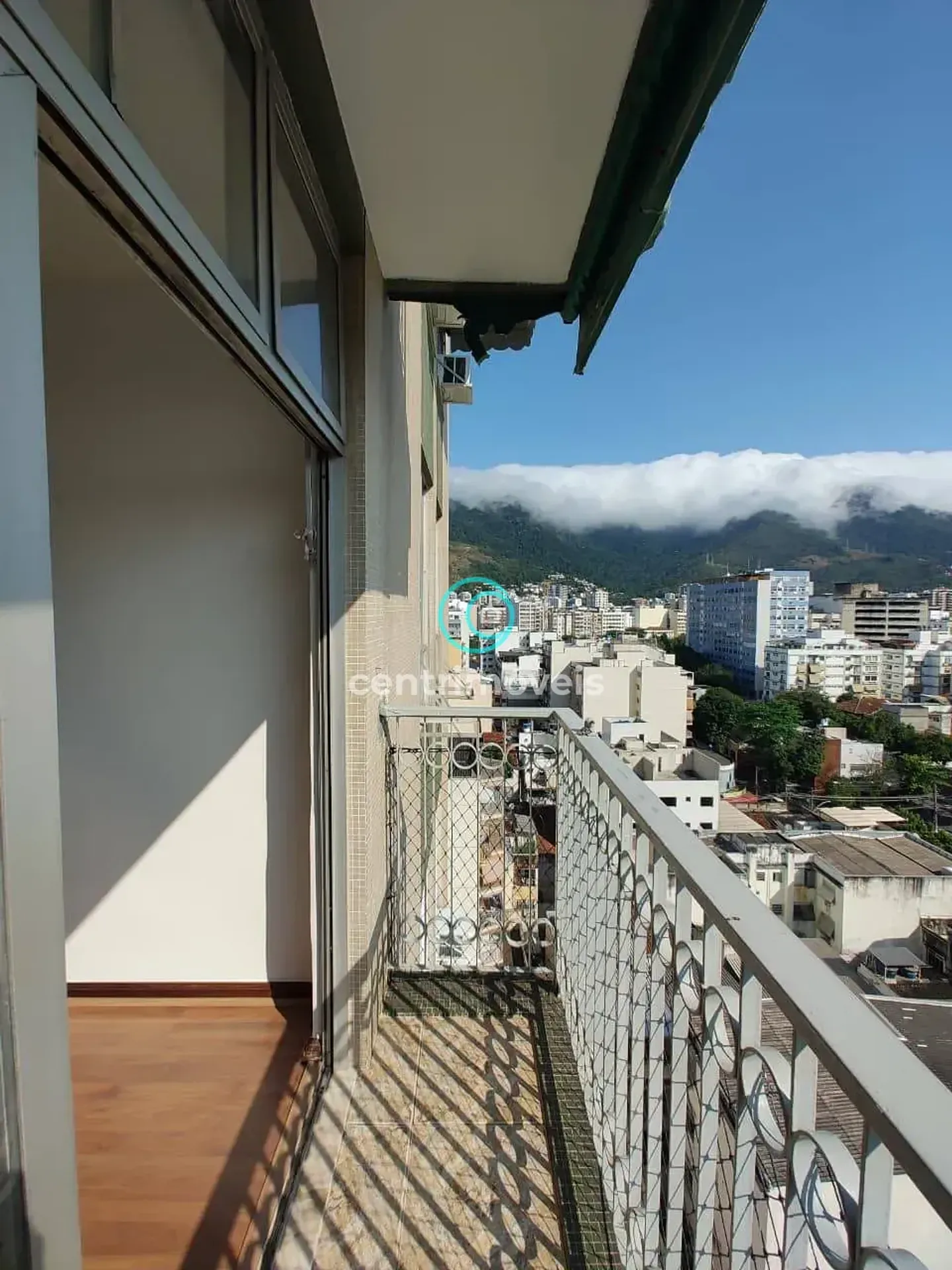 Mountain view in a 2-bedroom apartment, 64 m² — photo 8