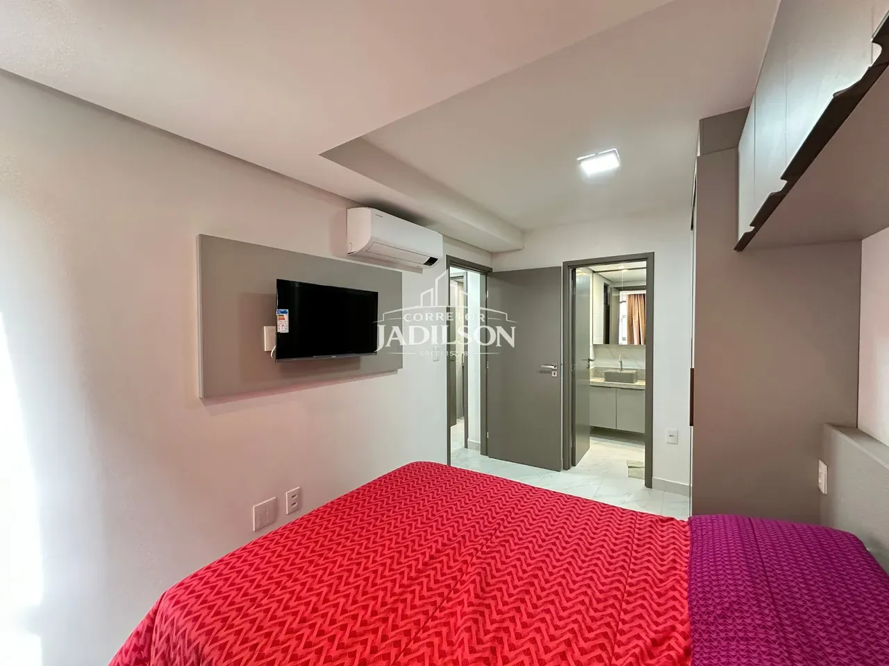 Ванна та 2 спальні: квартира 70 м² — photo 14
