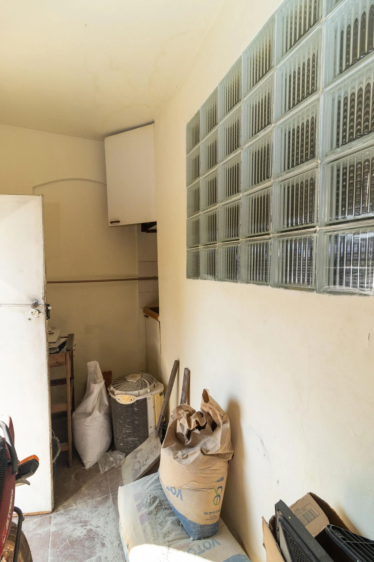 1-bedroom apartment with balcony and private garden — photo 35