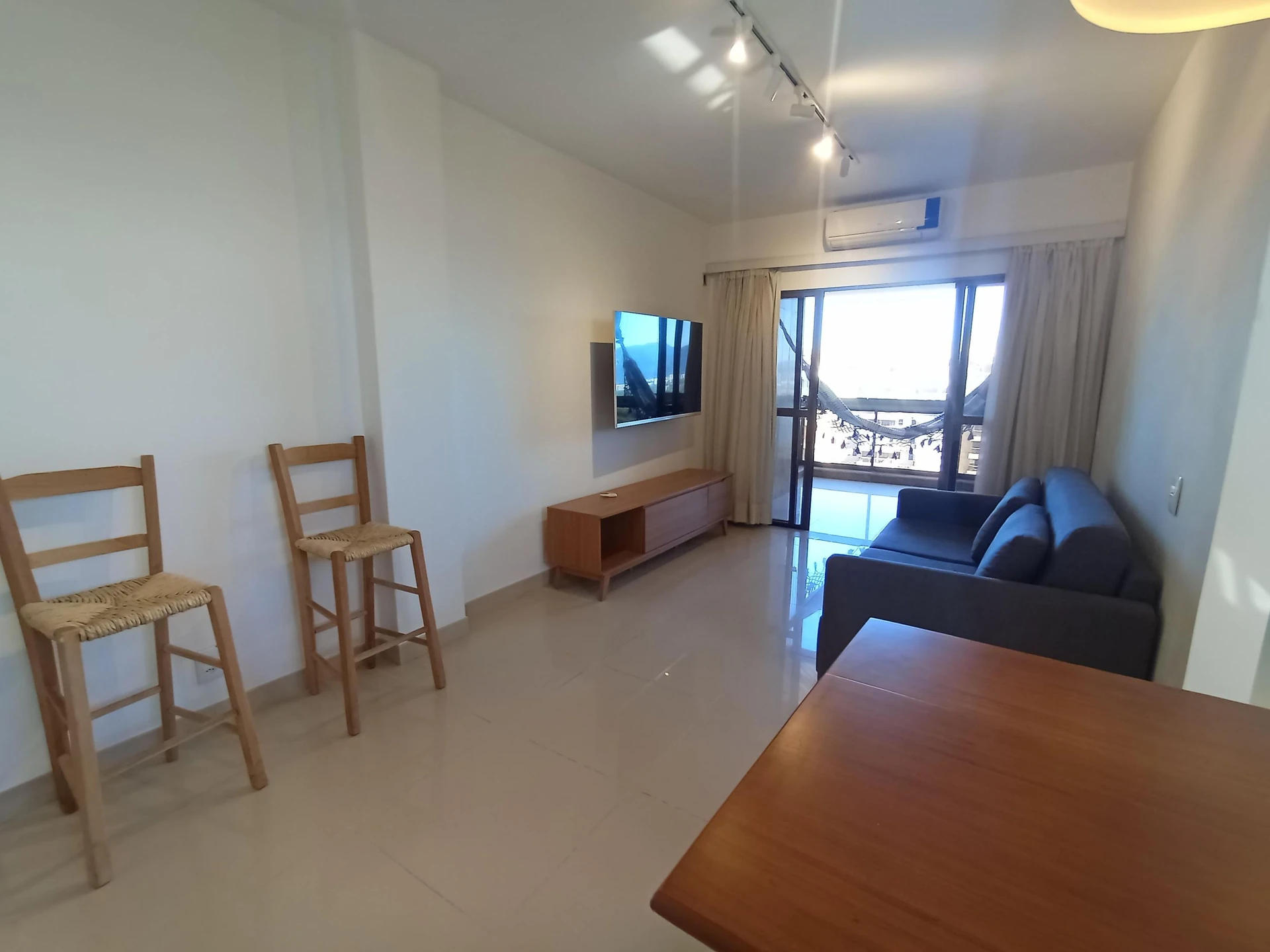 Apartamento mobiliado com 1 quarto e varanda fechada — photo 9
