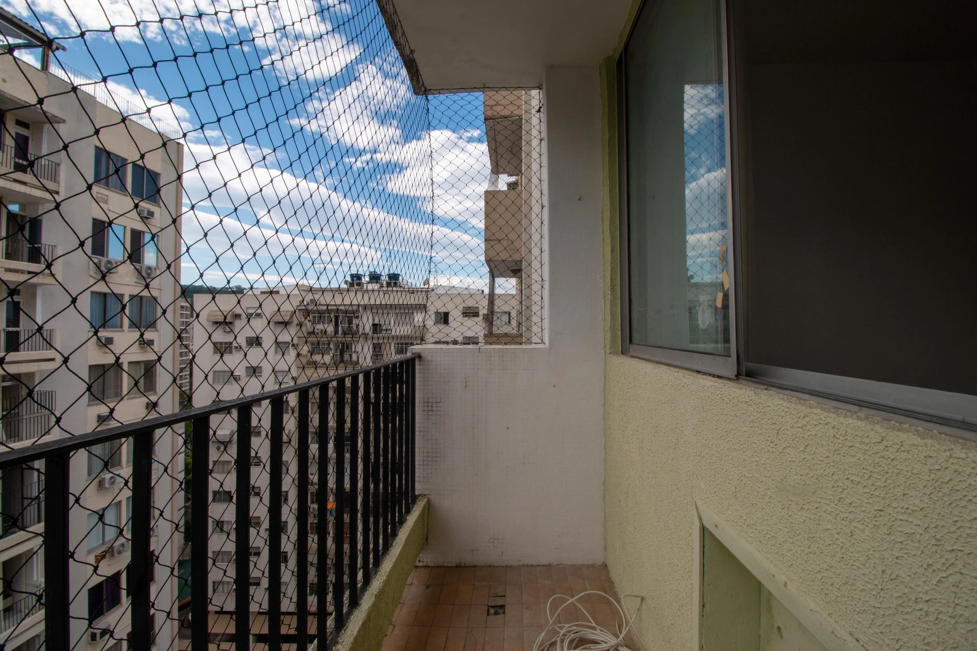 68 m² apartment with a washing machine and a mountain view — photo 6