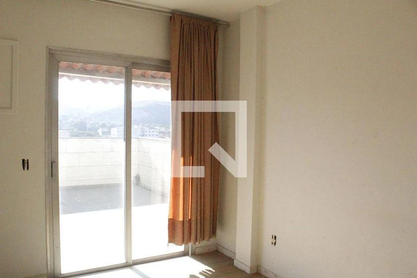 Apartamento de 350 m² com 4 quartos e sacada — photo 41