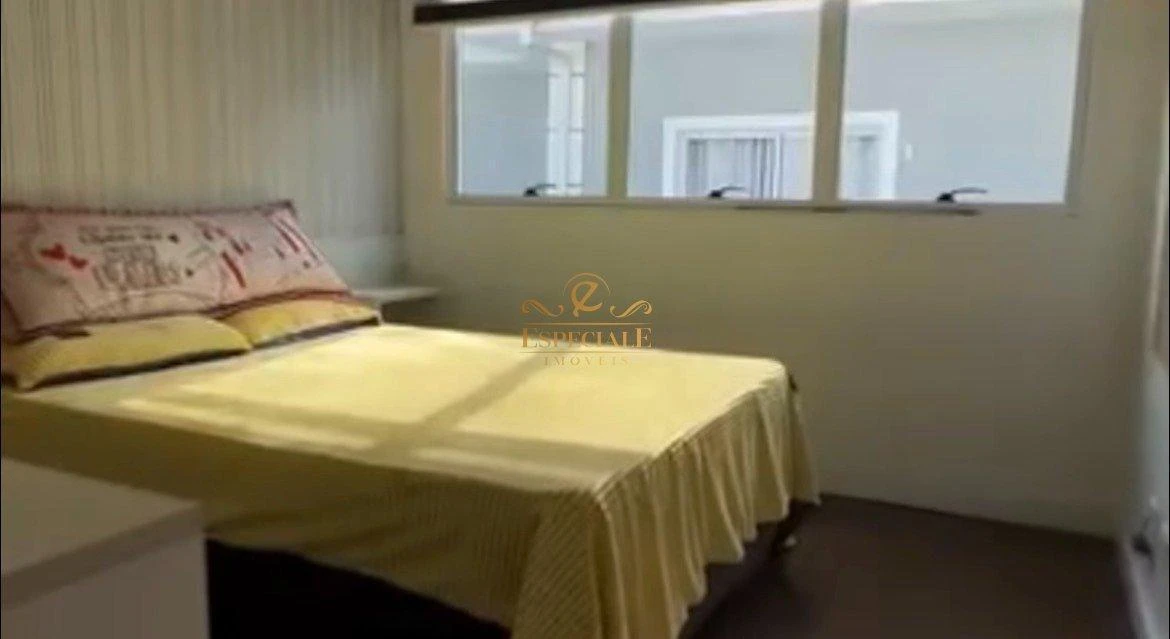 Furnished house, 401 m², with a glass-enclosed balcony — photo 4
