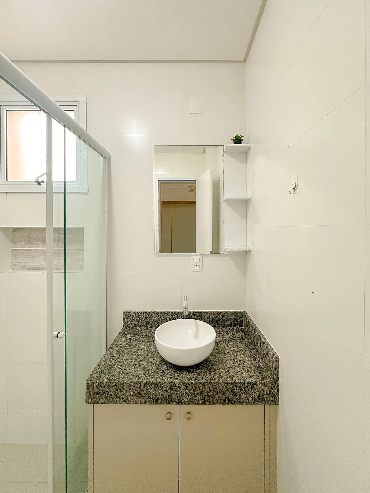 2-bedroom apartment, 1 with its own bathroom, 60 m² — photo 43