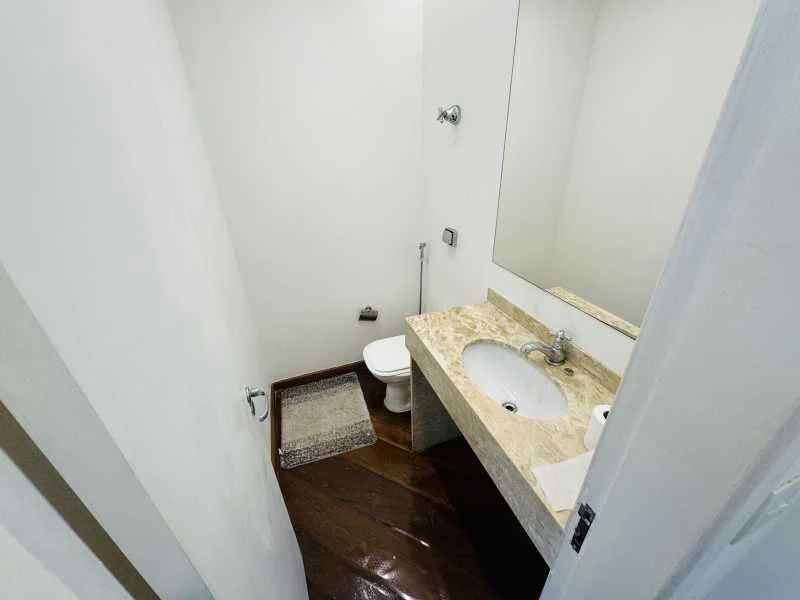 250 m² apartment with 4 bedrooms, 5 bathrooms and 3 parking — photo 20
