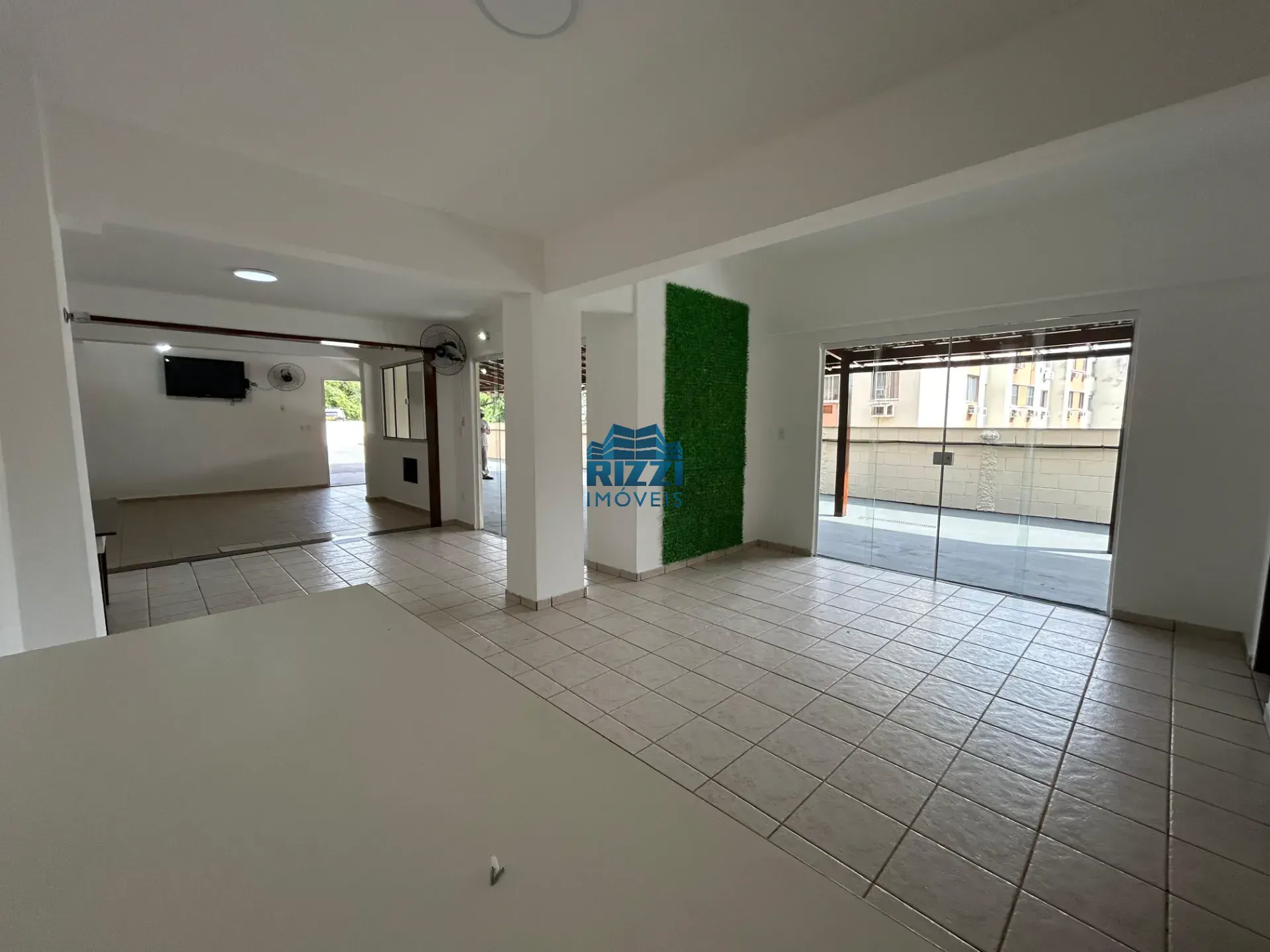 Apartment with 3 bedrooms and gas water heating — photo 18