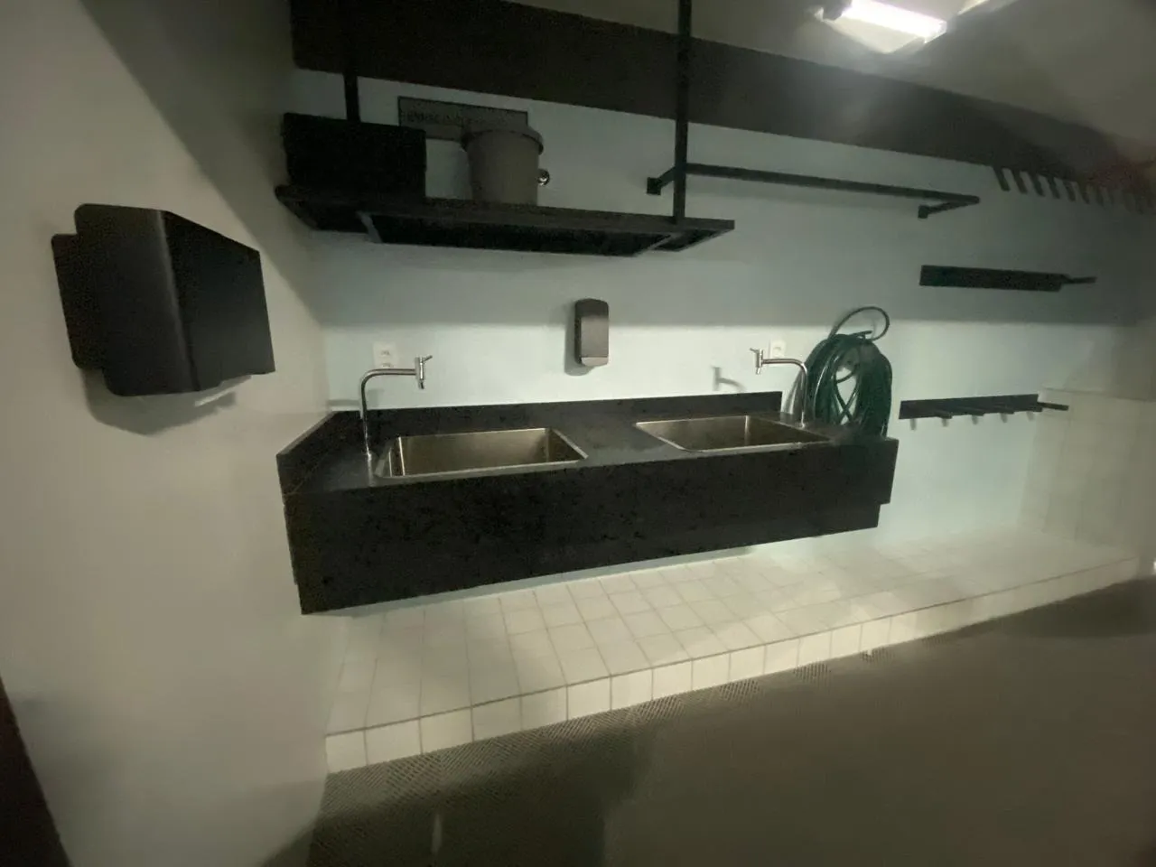 Estudio amueblado de 56 m² con 1 dormitorio y plaza cubierta — photo 12