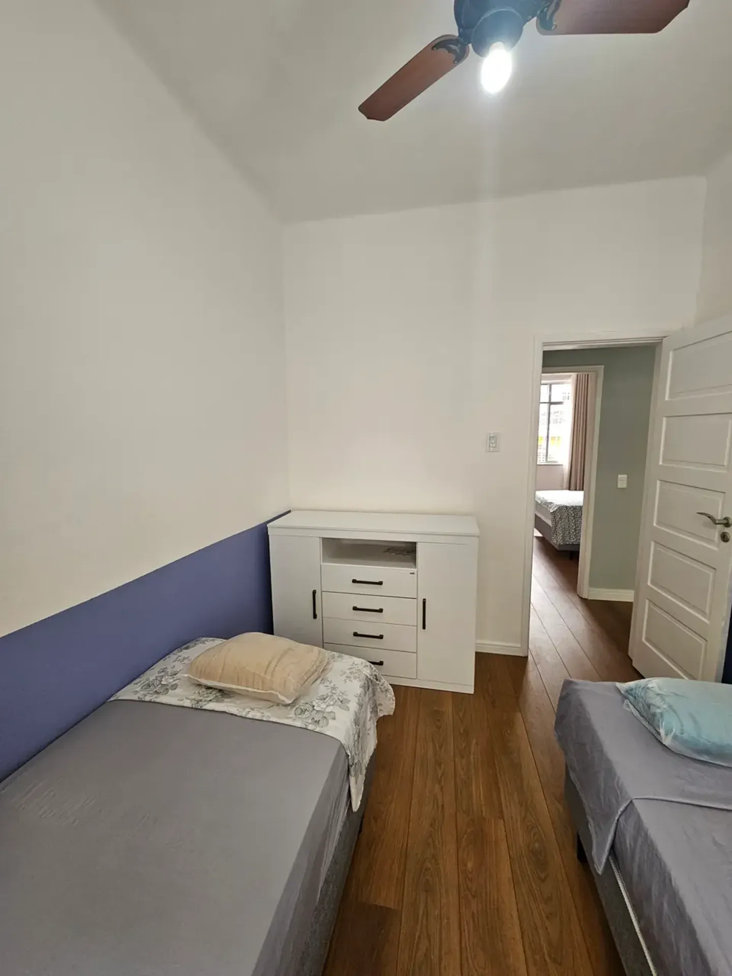 Furnished 2-bedroom apartment with balcony and 74 m² — photo 27