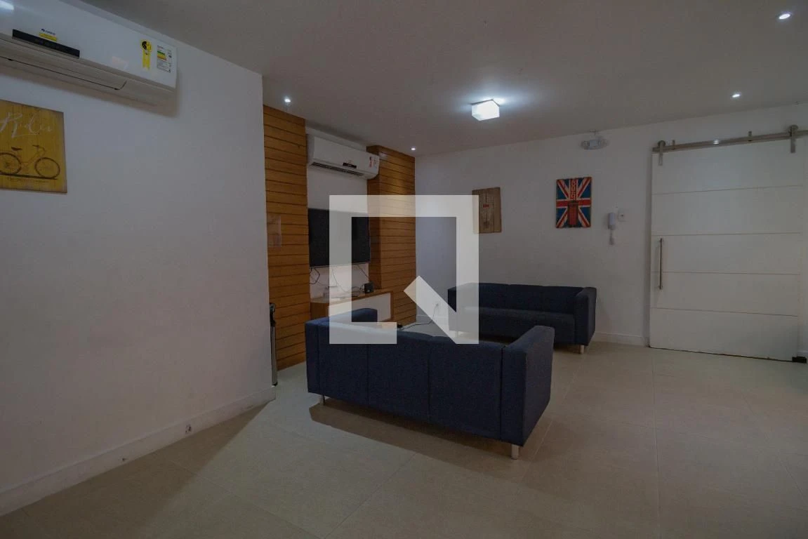 Furnished apartment, 75 m², with a walk-in closet — photo 33