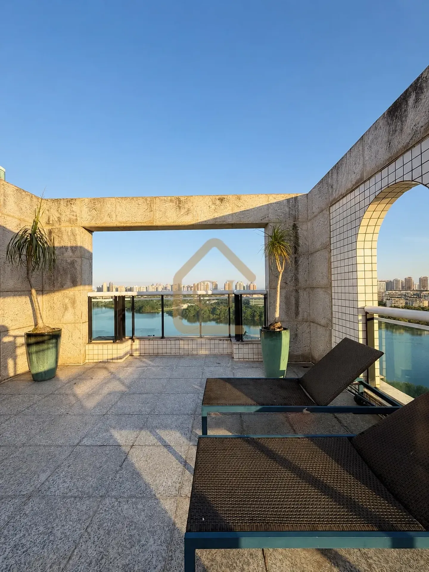 Furnished duplex penthouse 354 m² with 4 bedrooms — photo 22
