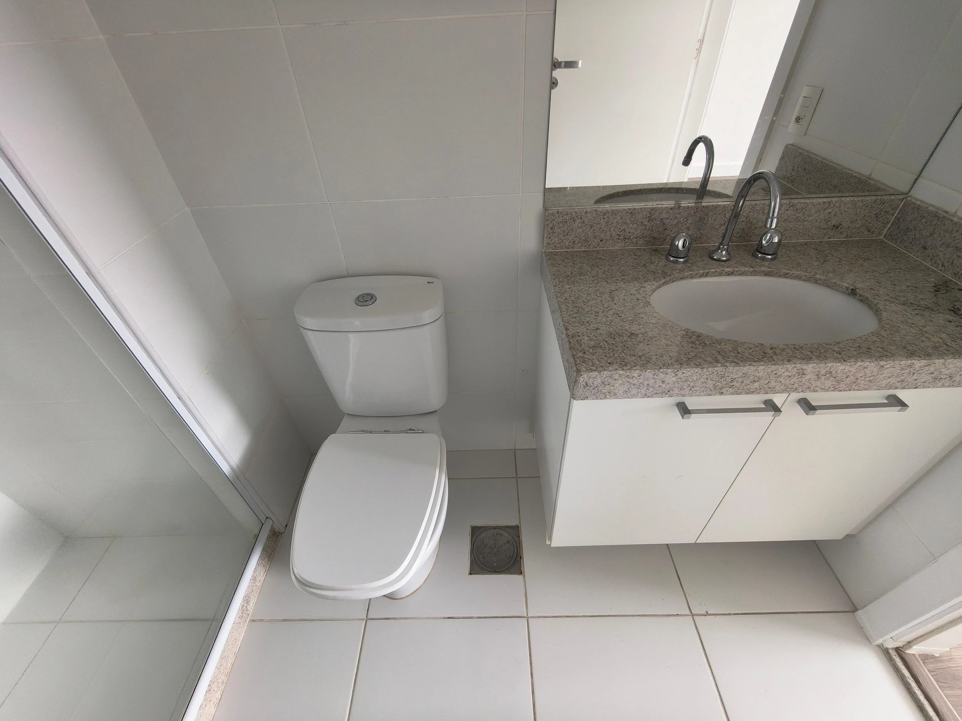 Apartamento, 82 m², com janelas do piso ao teto — photo 32
