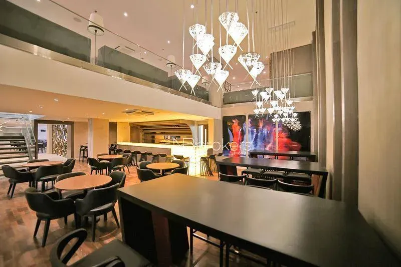 Furnished 68 m² apartment with 1 en-suite bedroom — photo 55