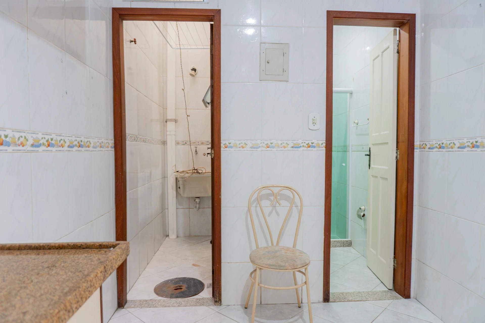 Apartment with 2 bedrooms and a balcony — photo 16