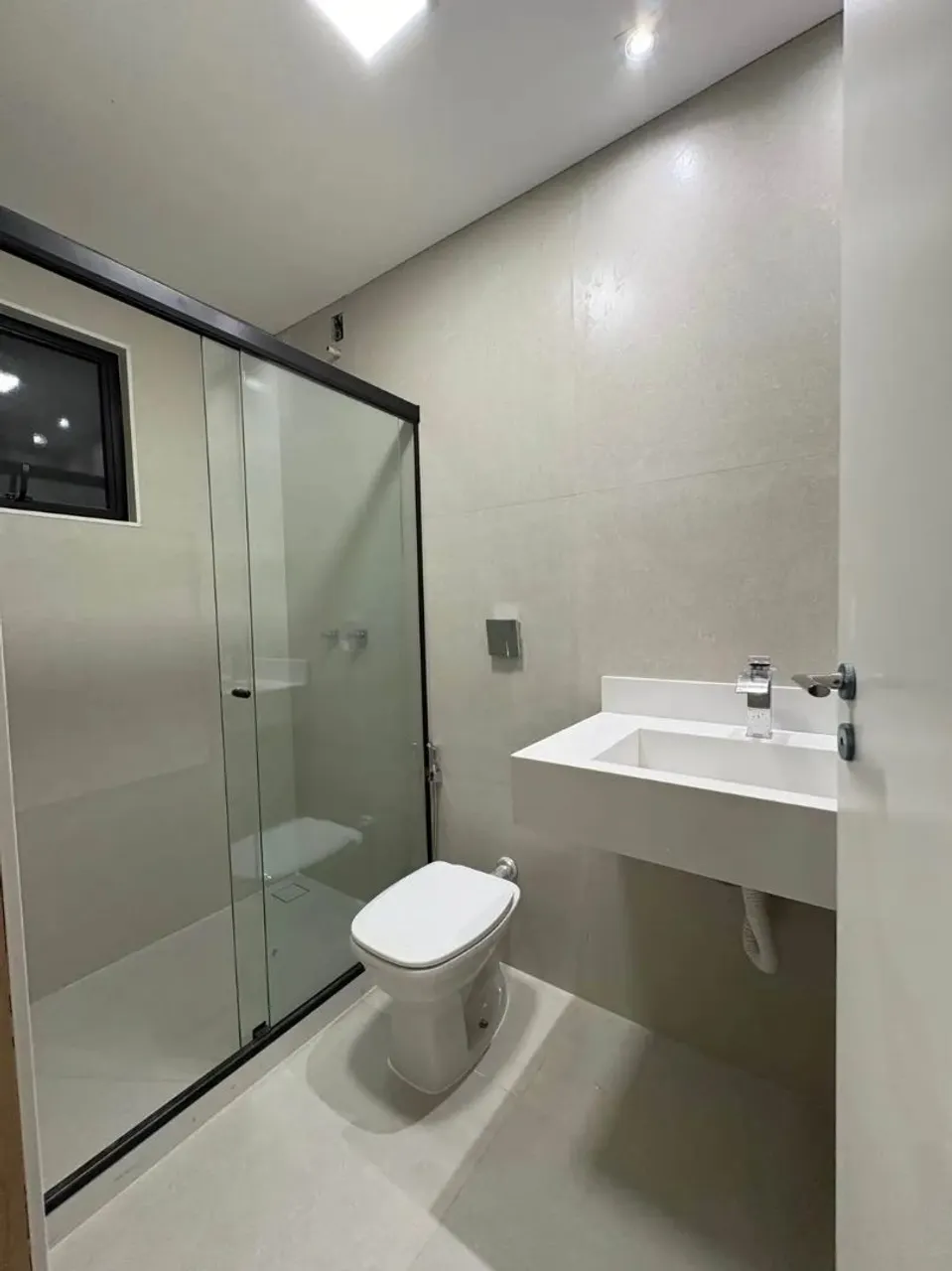 Casa com cozinha integrada e 3 quartos e 4 banheiros — photo 13