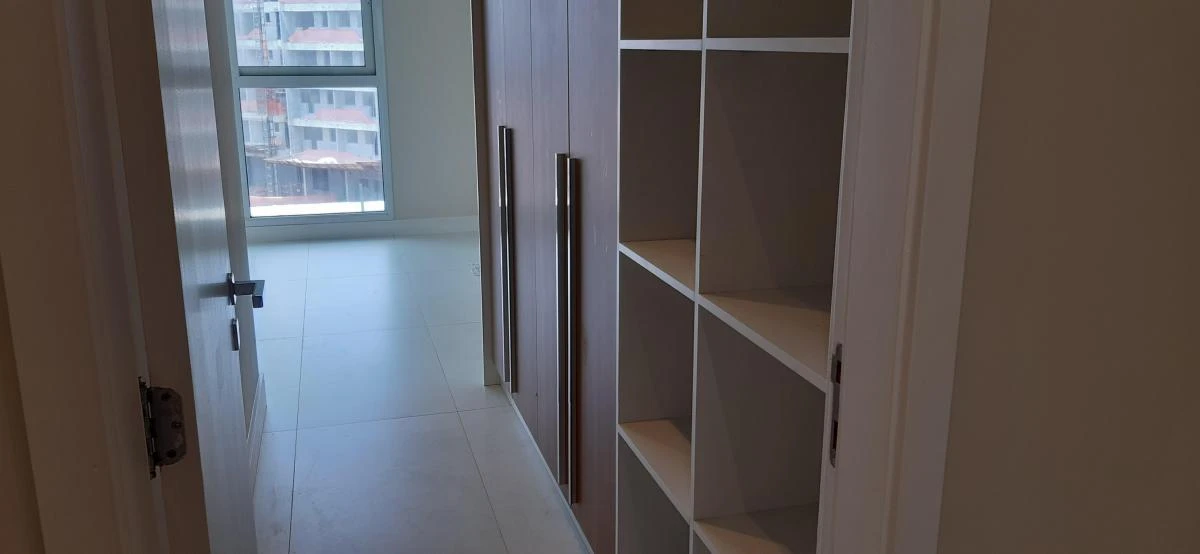 Unfurnished apartment with 4 en-suite bedrooms and 292 m² — photo 23