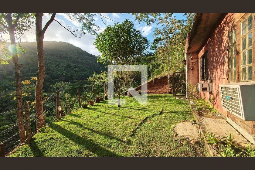 Casa mobiliada com cozinha americana, 3 quartos e jardim — photo 10