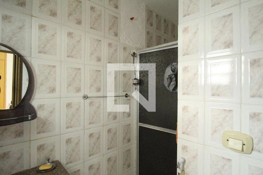 Rental house with 6 bedrooms and 3 en-suite, 599 m² — photo 42
