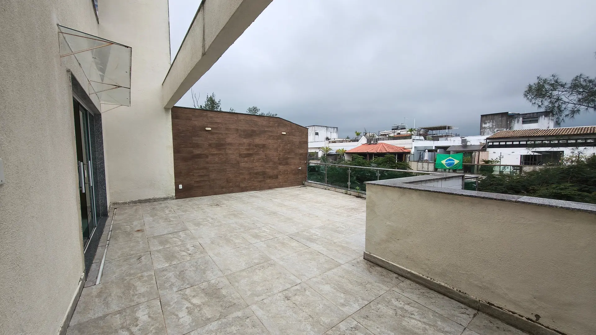 3-bedroom apartment, all with their own bathrooms, 311 m² — photo 22