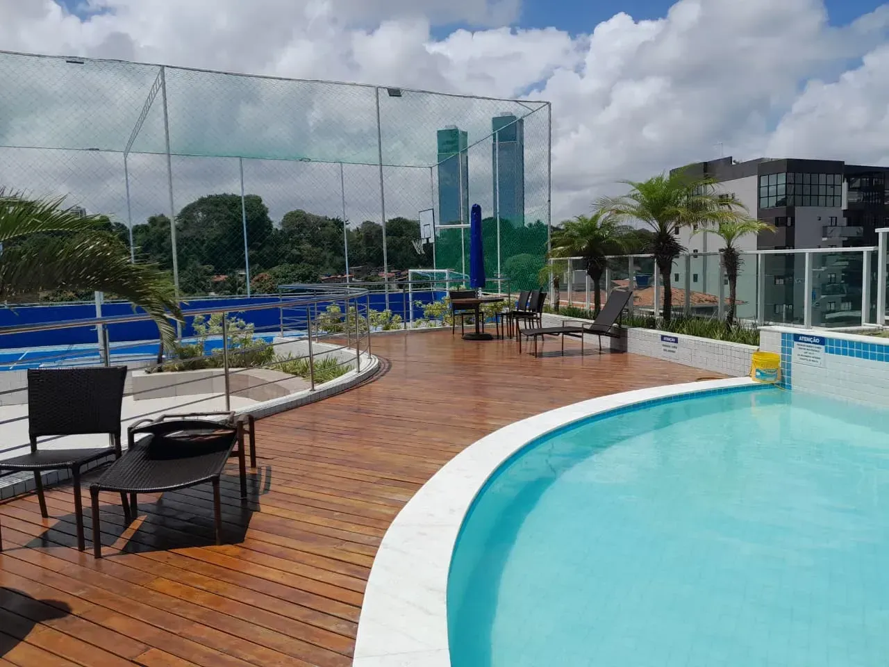 Furnished 3-bedroom apartment with a private BBQ — photo 16
