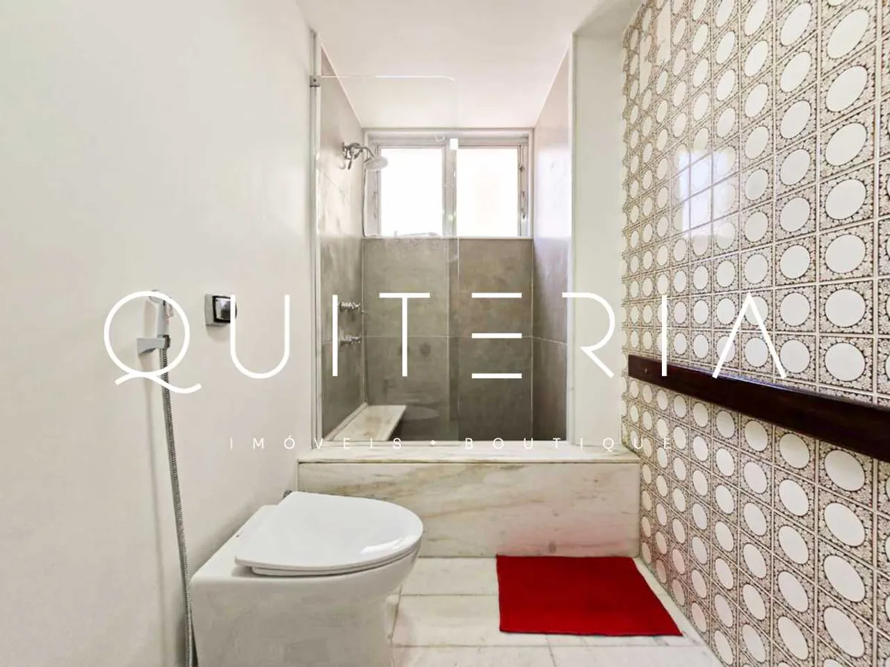 4-bedroom apartment with 4 bathrooms across 300 m² — photo 20
