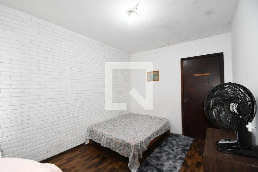 3-bedroom apartment with a bathtub in Curitiba — photo 22