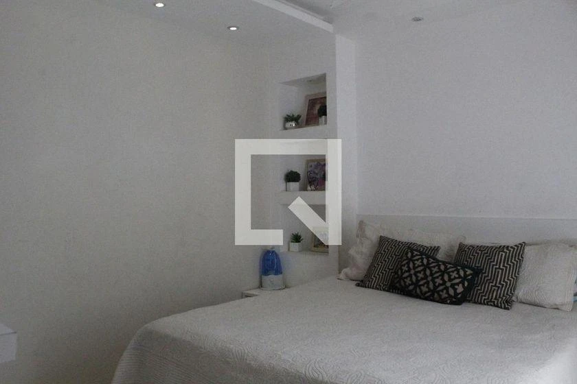Casa em condomínio com 4 quartos e 117 m² — photo 37