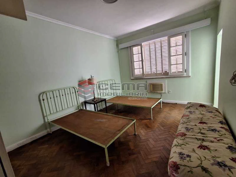Apartamento de 4 quartos com 414 m² e varanda — photo 27