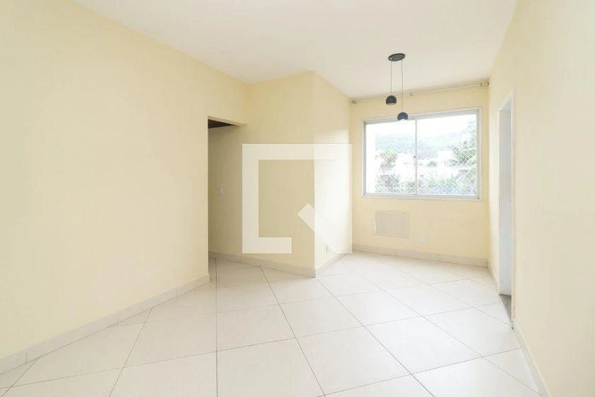 3-bedroom apartment with a mountain view in Rio de Janeiro — photo 8