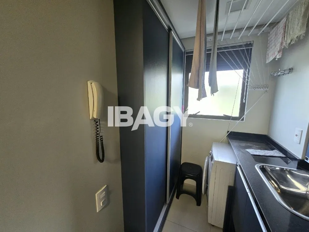 Furnished apartment, 47 m², with a glass-enclosed balcony — photo 22