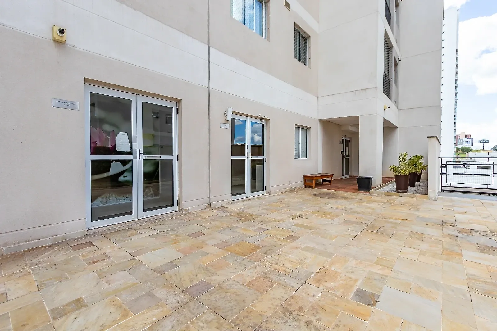 2-bedroom 63 m² apartment with a glass balcony — photo 38