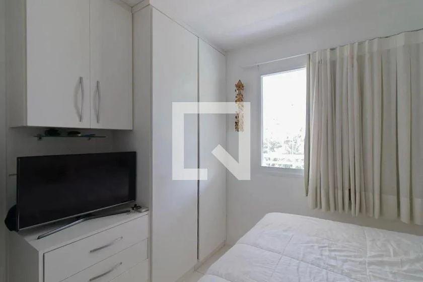 3-bedroom apartment with a home office — photo 15