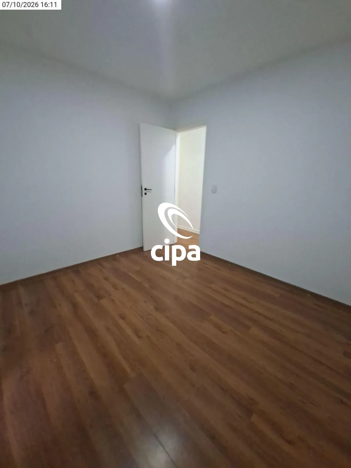 Apartment, 179 m², with wood or laminate floors — photo 13