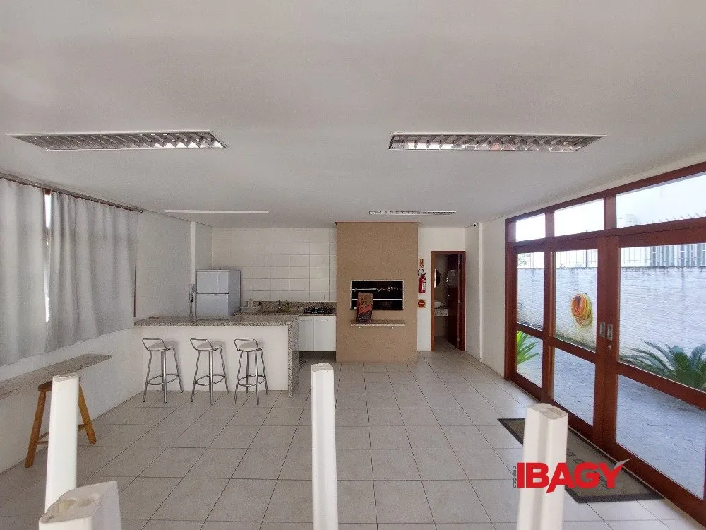 Apartamento amueblado con 2 dormitorios y cocina a gas — photo 19