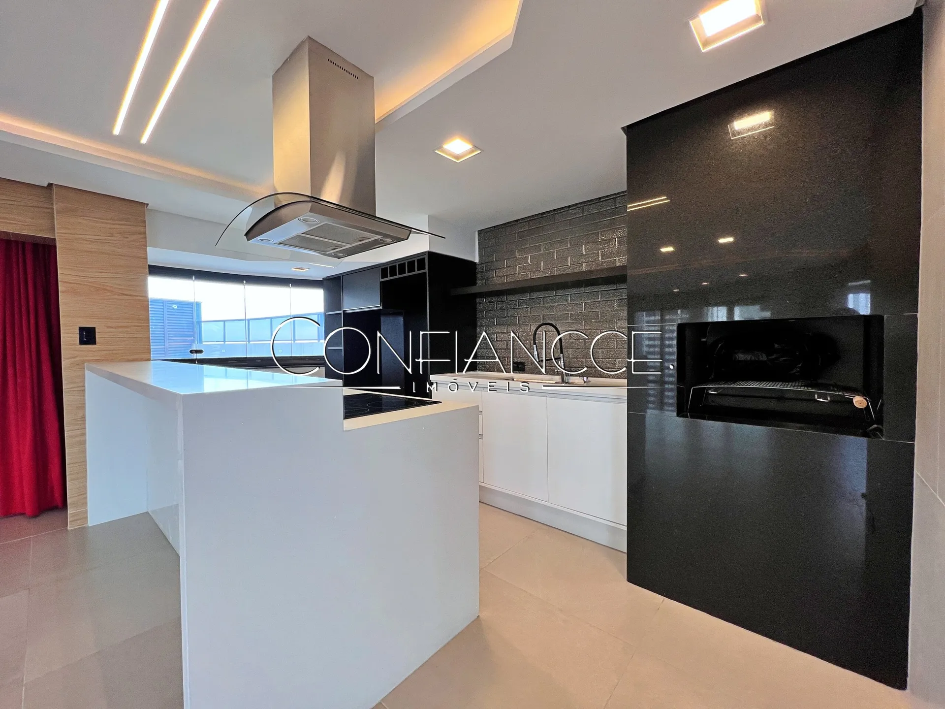 Apartamento de 463 m² con 3 suites y 4 plazas — photo 40