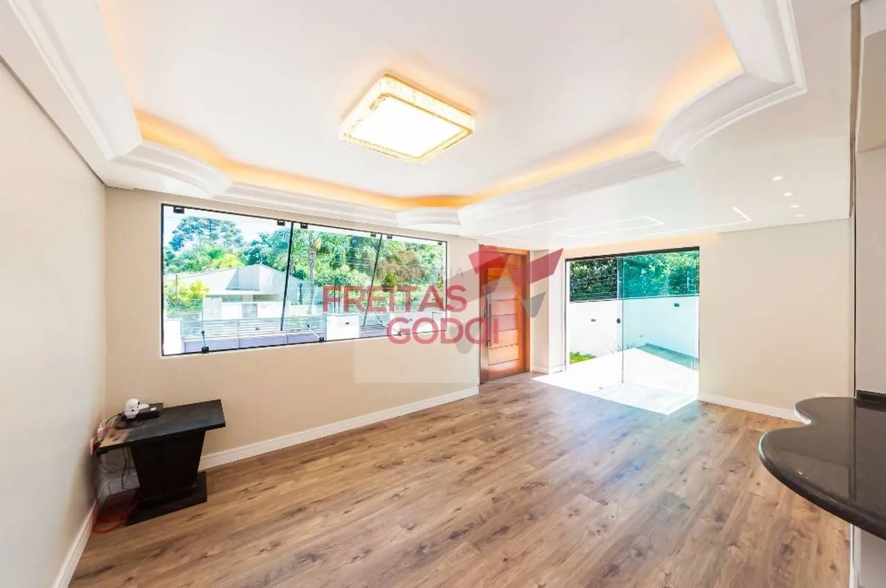 2-bedroom house with floor-to-ceiling windows in Curitiba — photo 7