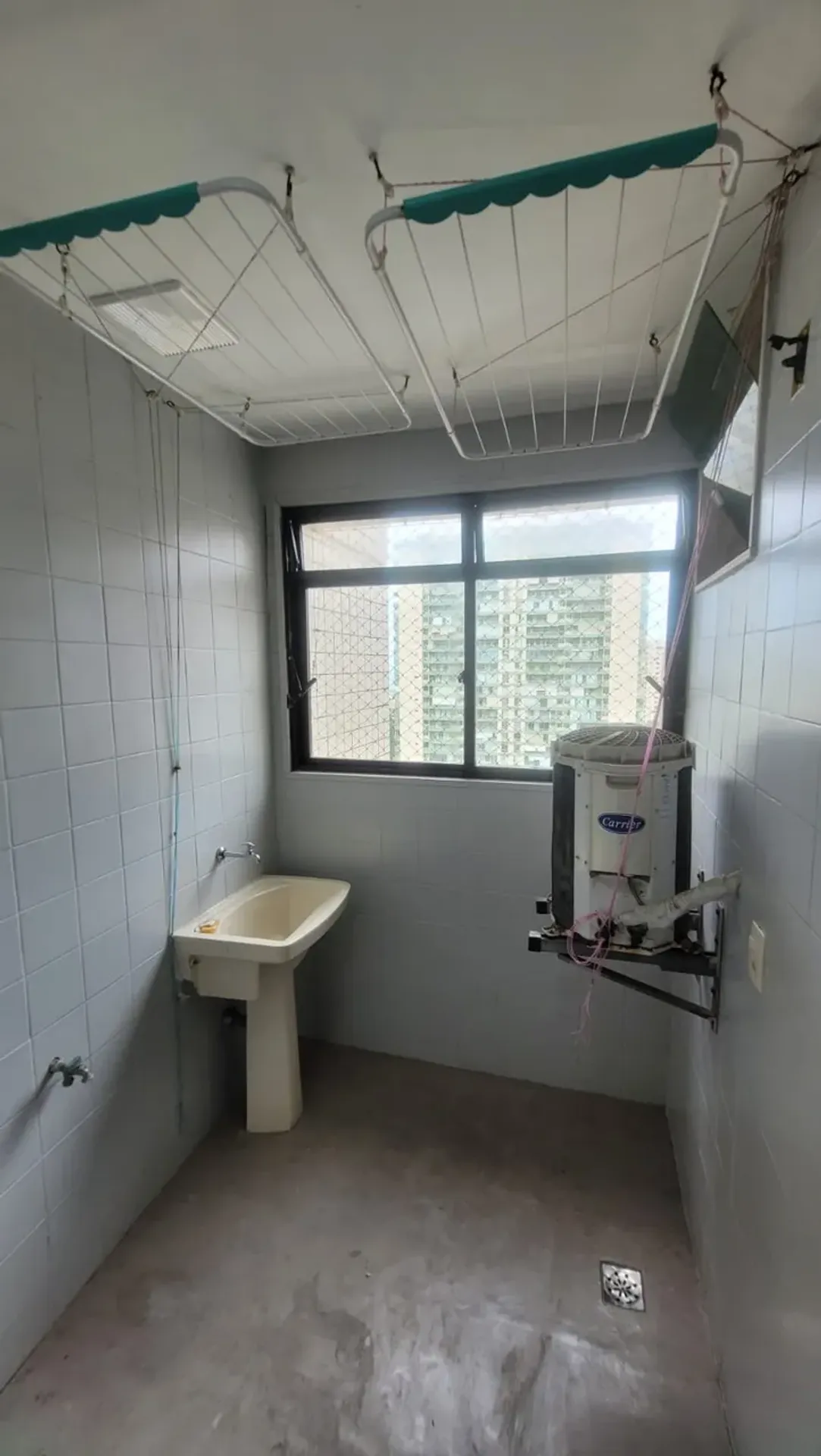 Park view in a 2-bedroom apartment, 105 m² — photo 33
