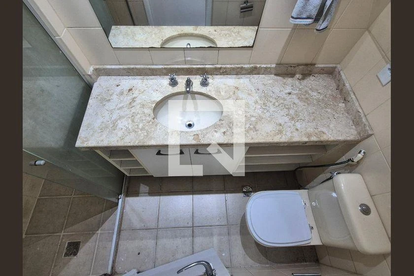 Apartamento de 2 quartos em condomínio com academia — photo 4