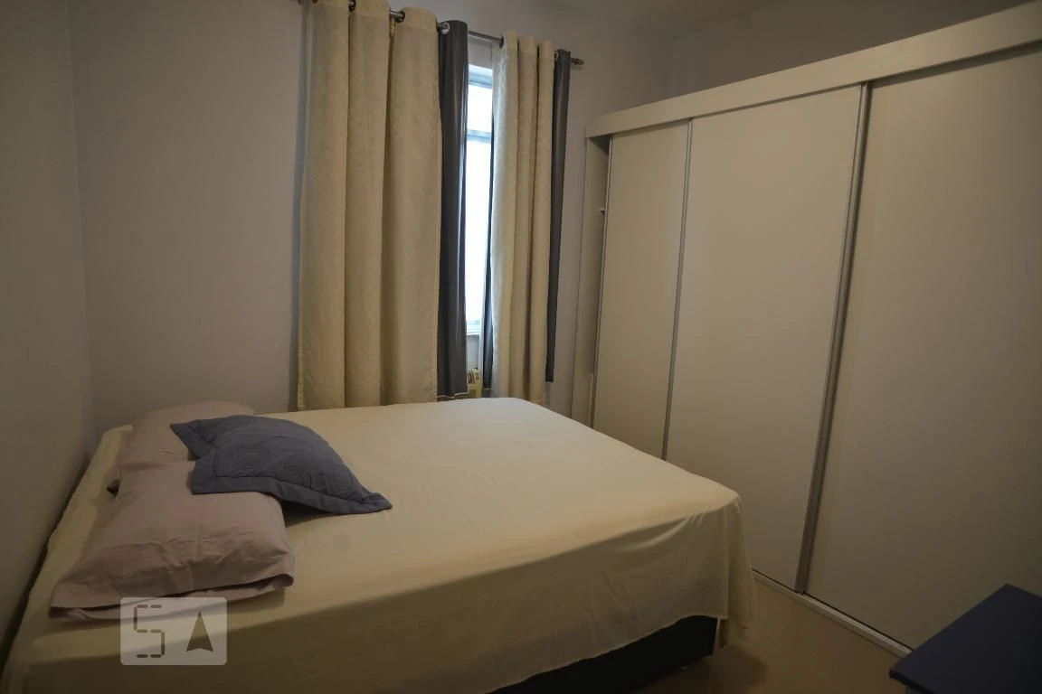 Furnished 2-bedroom apartment with 1 bathroom — photo 18