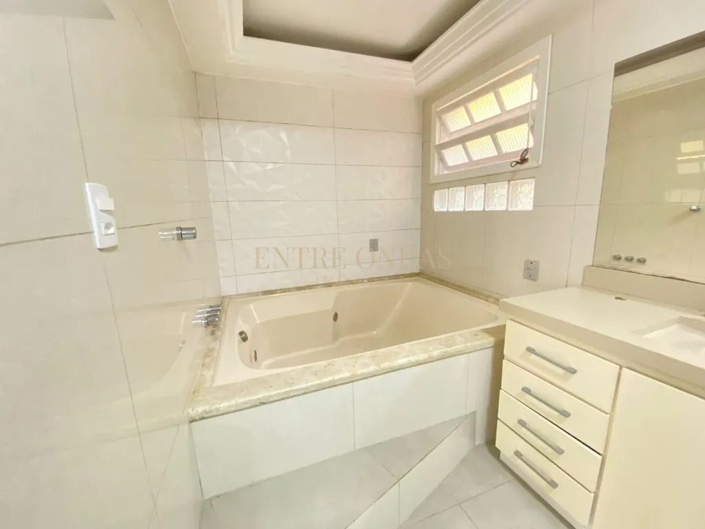 Home office in a 3-bedroom house, 170 m² — photo 38