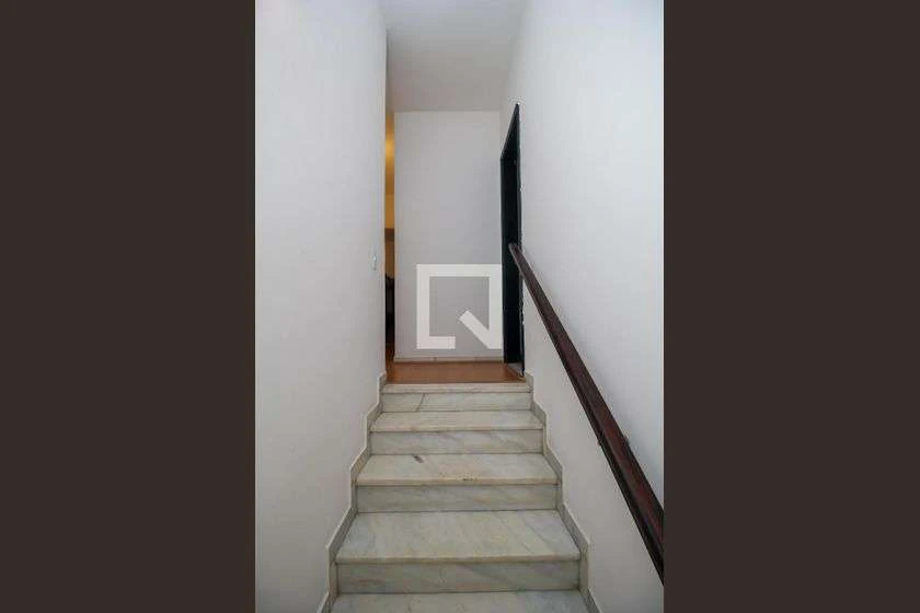 300 m² house with 4 bedrooms and a gas stove — photo 19